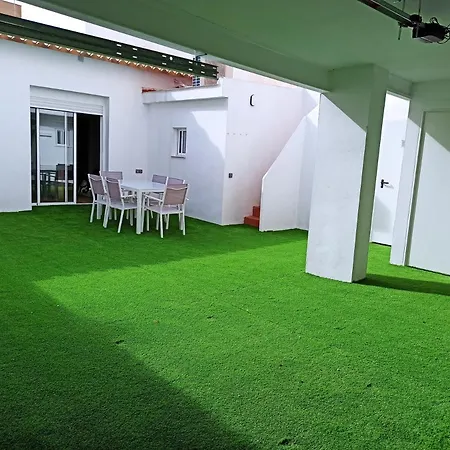 Casa Cerca De La Playa Con Patio Y Garaje Privado * Sagunto