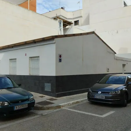 Casa de Férias Casa Cerca De La Playa Con Patio Y Garaje Privado